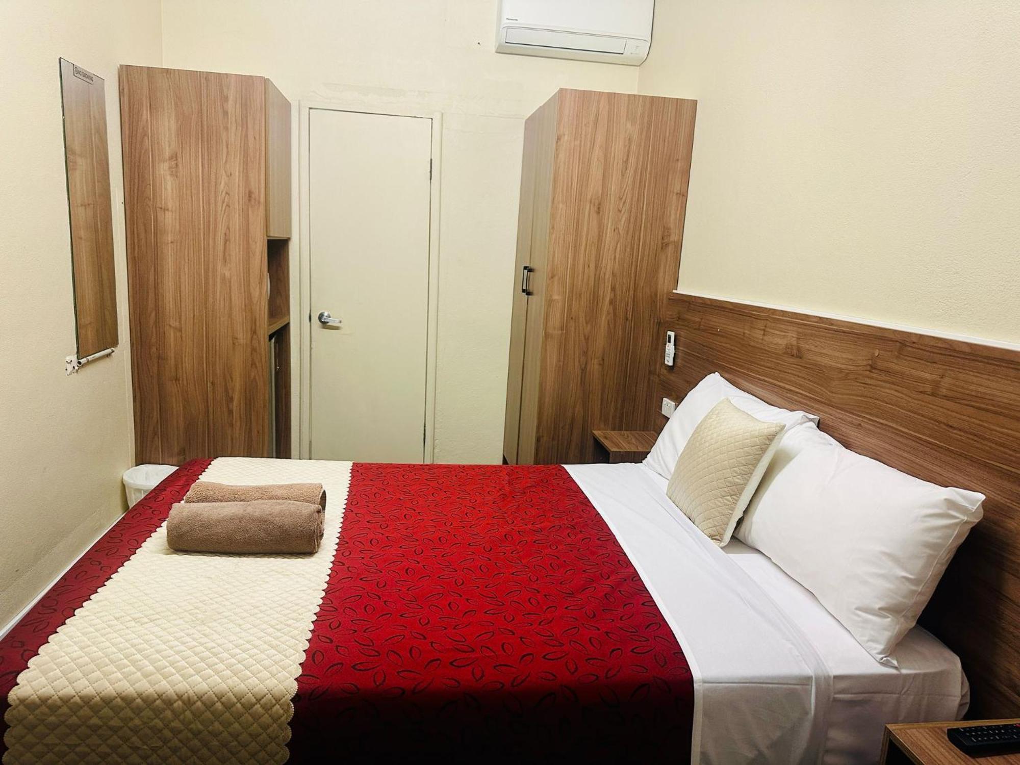 Wattle Tree Motel Кутамундра Екстериор снимка